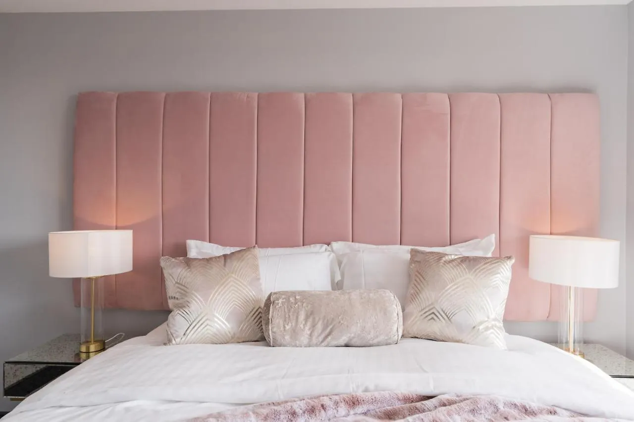 Apartment Luxe Apartments, The Moorwell, Parking, Gym - 10Mins Cardiff City Ctr