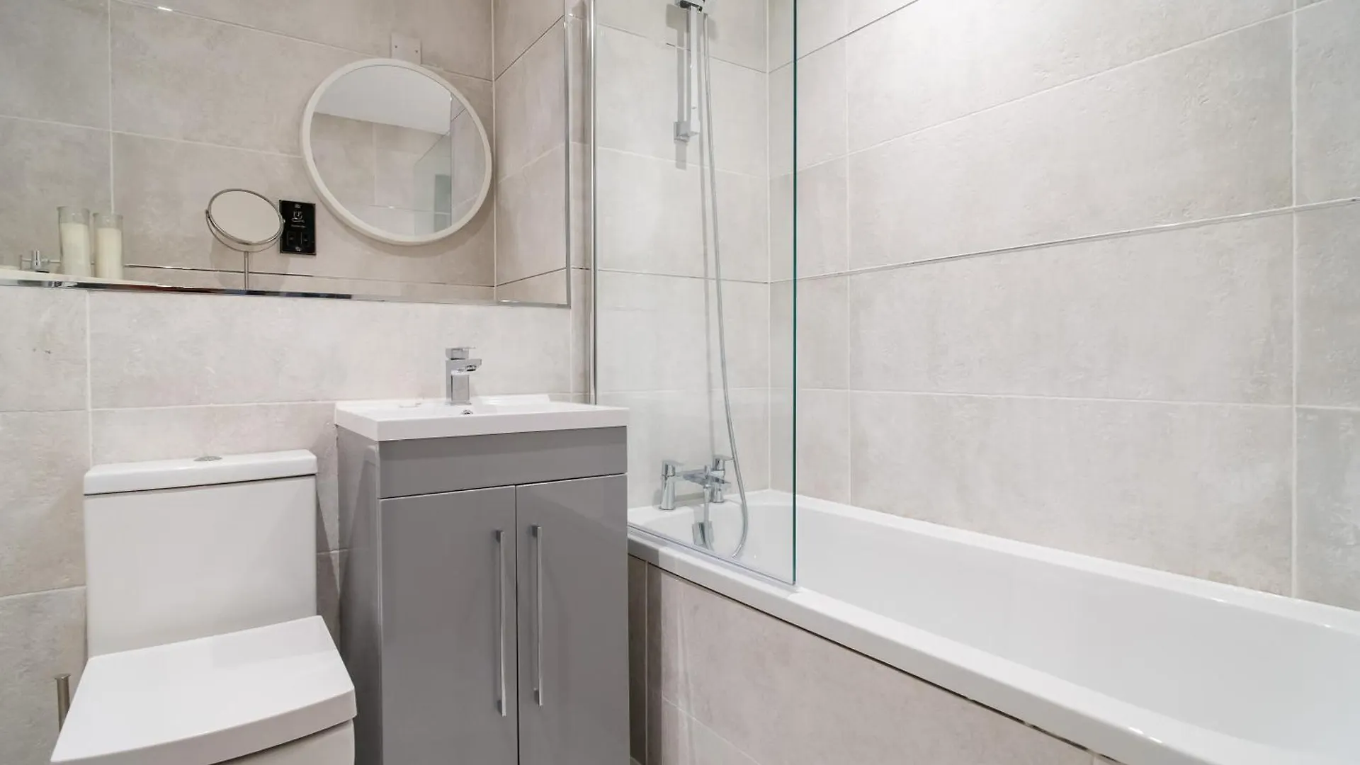 Luxe Apartments, The Moorwell, Parking, Gym - 10Mins Cardiff City Ctr Apartment